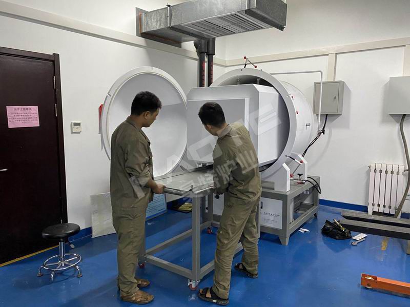 西安交通大學真（zhēn）空氣氛爐客戶案例